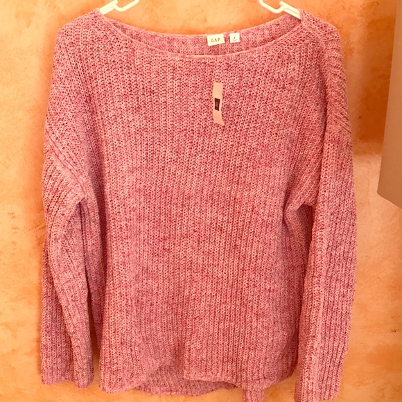 GAP Sweaters - NWT GAP sweater